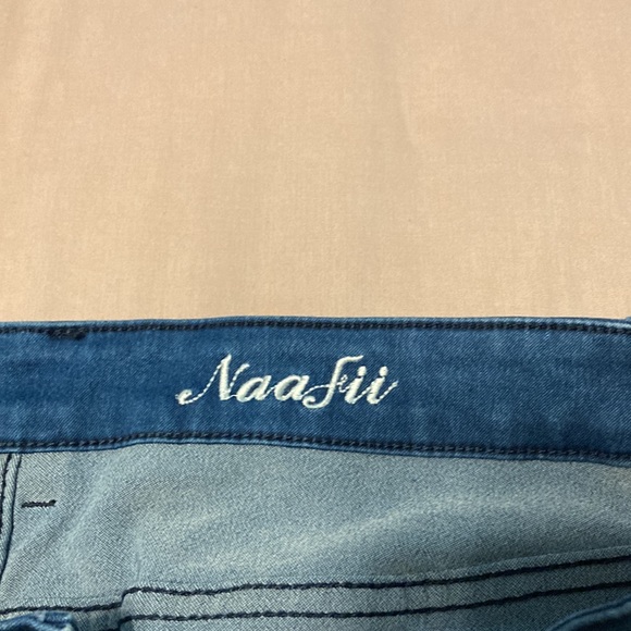 Naafii wide leg Capri - Picture 2 of 4